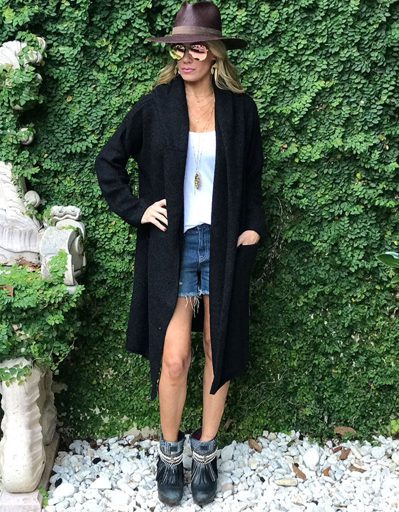 Socialite Oversized Two-Pocket Hooded Cardigan in Black