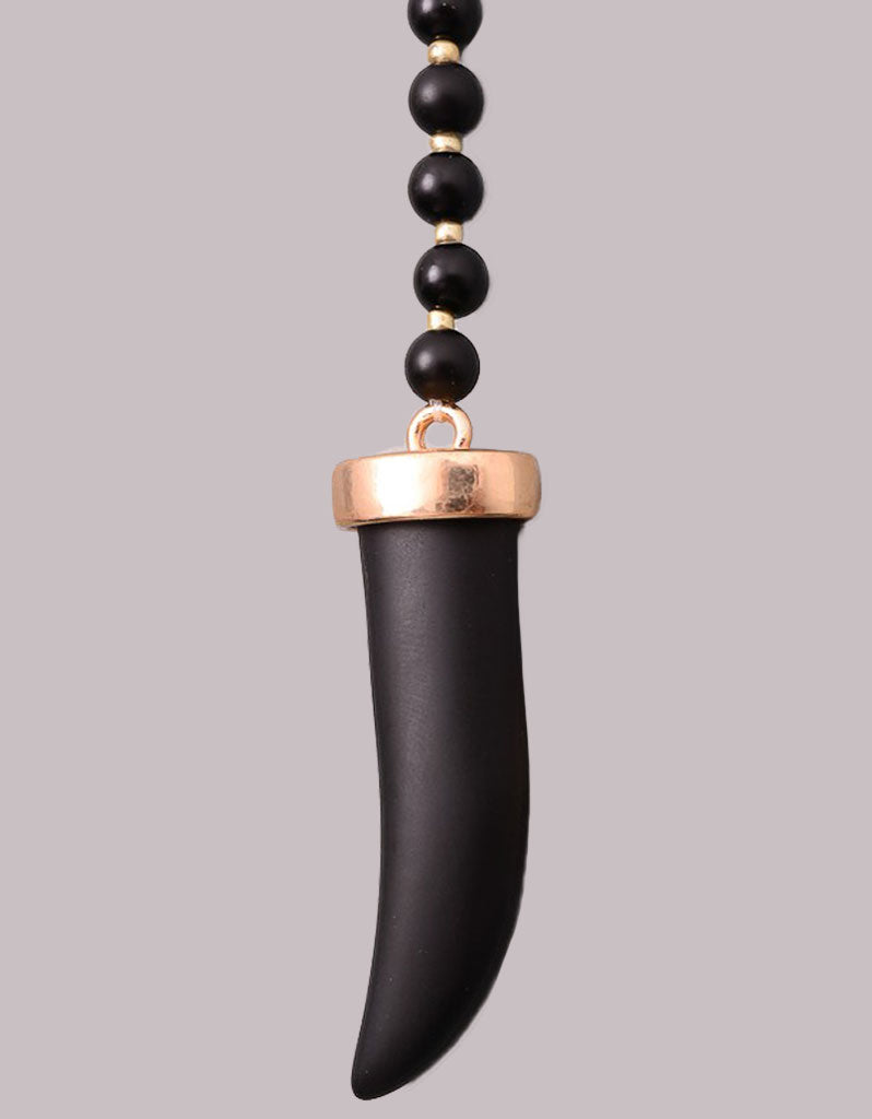 Gwyneth Beaded Horn Necklace in Black