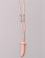 Gwyneth Beaded Horn Necklace in Pink