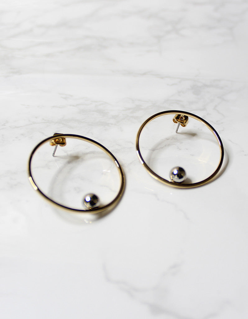 Jenny Bird Saros Hoops in Gold/Silver