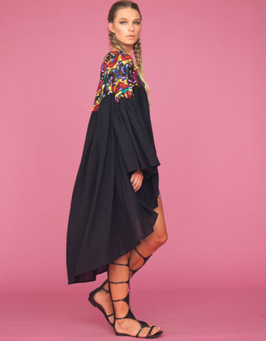 Tete by Odette Embroidered Cape